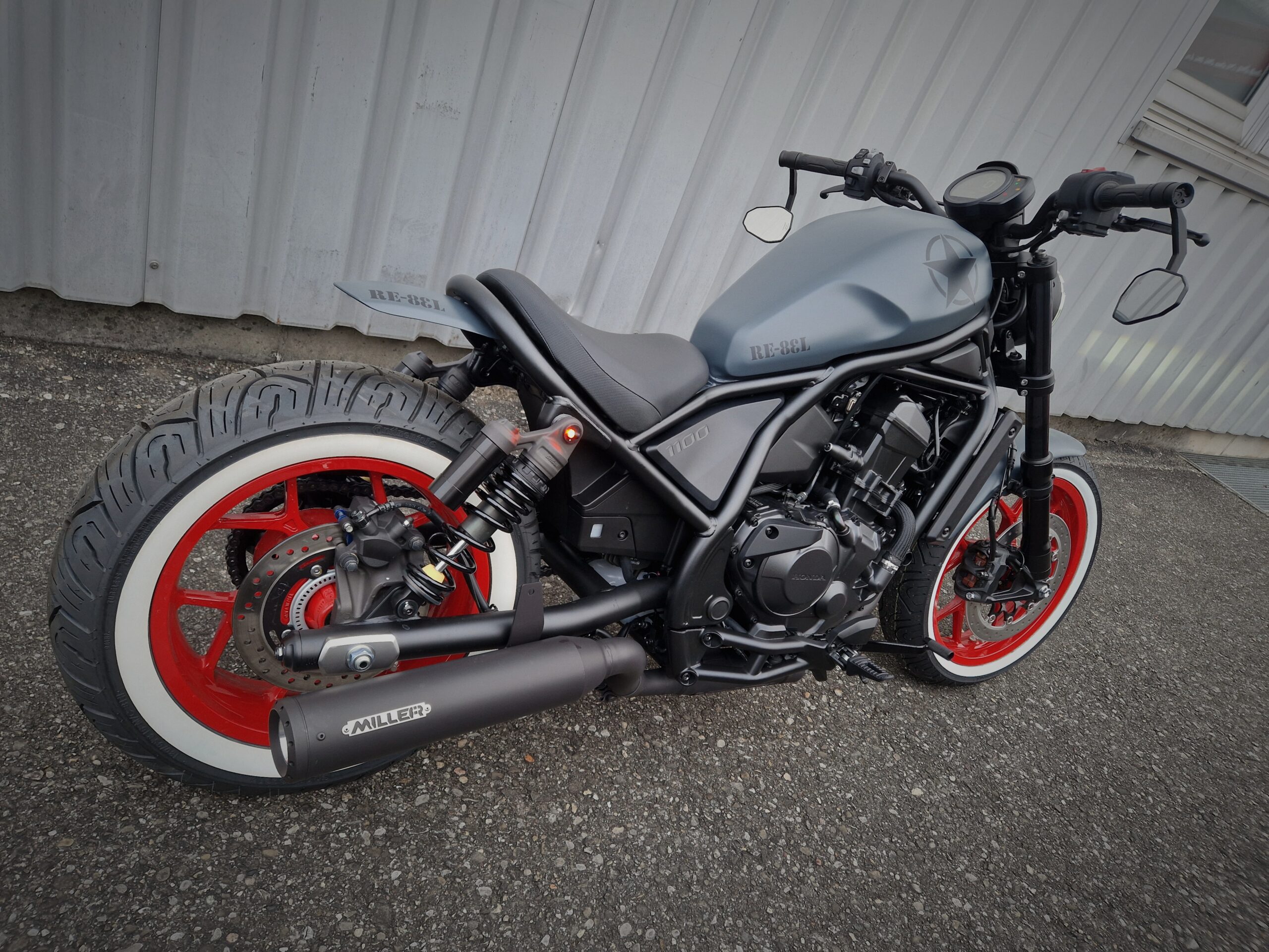 Haller-Motos-Jegenstorf_Hintergrund_Startseite_03